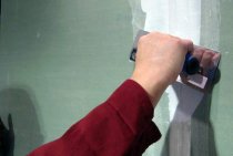 How to seal the seams between sheets of drywall with your own hands (video)