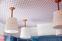 How to glue vinyl wallpaper on non-woven and paper base on the ceiling