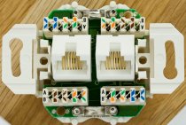 Connecting an rj-45 socket