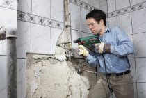 Cleaning walls from old wallpaper and paint: remove mold and old plaster