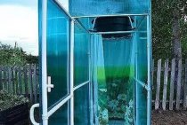 Do-it-yourself summer shower made of polycarbonate