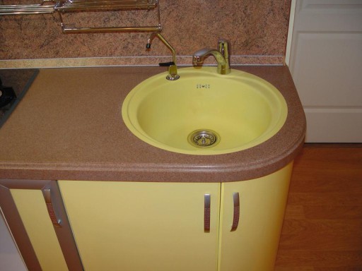 How to clean an artificial stone sink