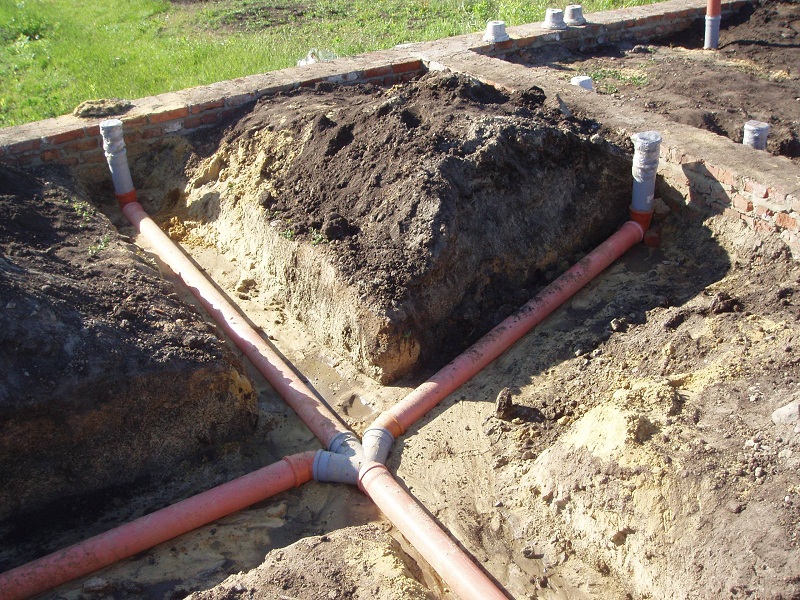 How to properly pump out a septic tank