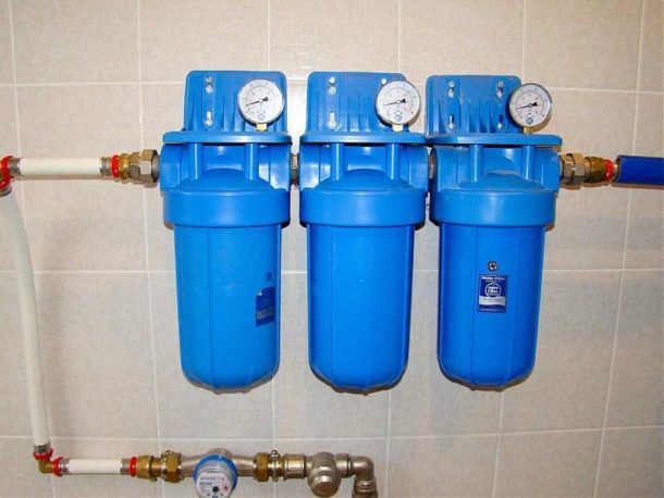 Multi-stage water purification system