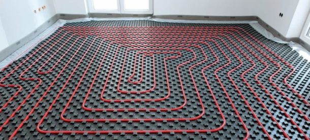 Hot water floor heating system