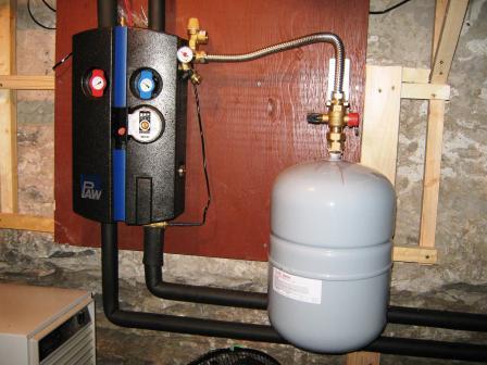 Water temperature standards for heating apartments and houses, scheduling for heat supply