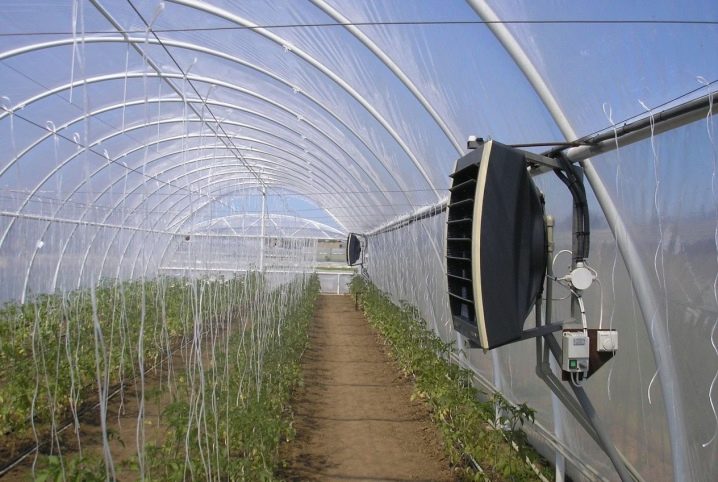 Maneiras de aquecimento de estufa para aquecer uma estufa no inverno e no início da primavera