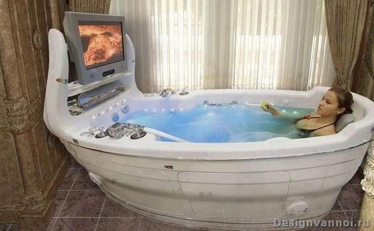 تلفزيون للحمام يمنحك راحة فاخرة