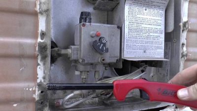 وصف ومجموعة متنوعة من السخان Junkers