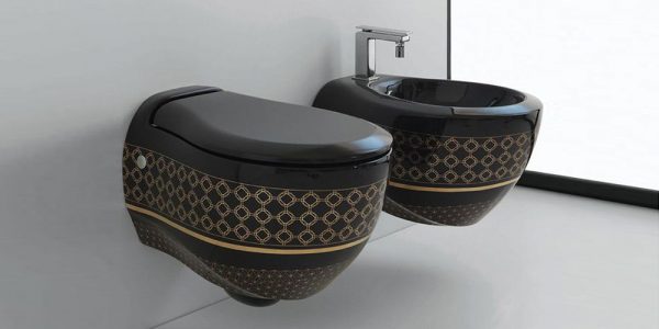 مرحاض مدمج مع التركيب