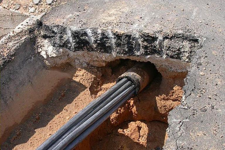 نصائح للماجستير. تعرف على كيفية تقويم أو ثني أنابيب HDPE